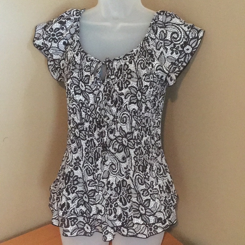 Cap sleeve blouse